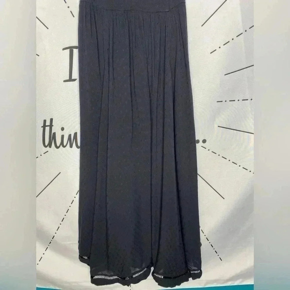 Boutique Halter Eyelet Cutout Flowy Minimalist Midi Dress - Picture 4 of 8